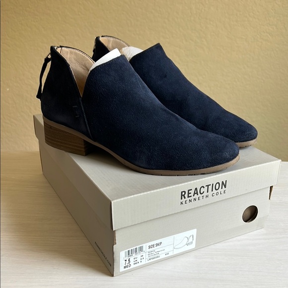 Kenneth Cole Reaction Navy Suede Ankle Boots - Picture 1 of 7